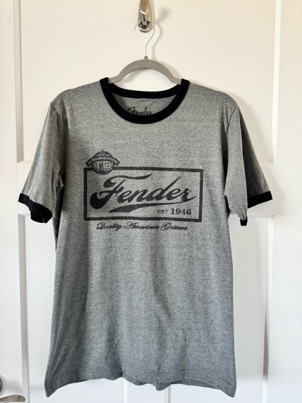 Fender Guitars Gray Black Ringer Short Sleeve Graphic Tee Retro Size L